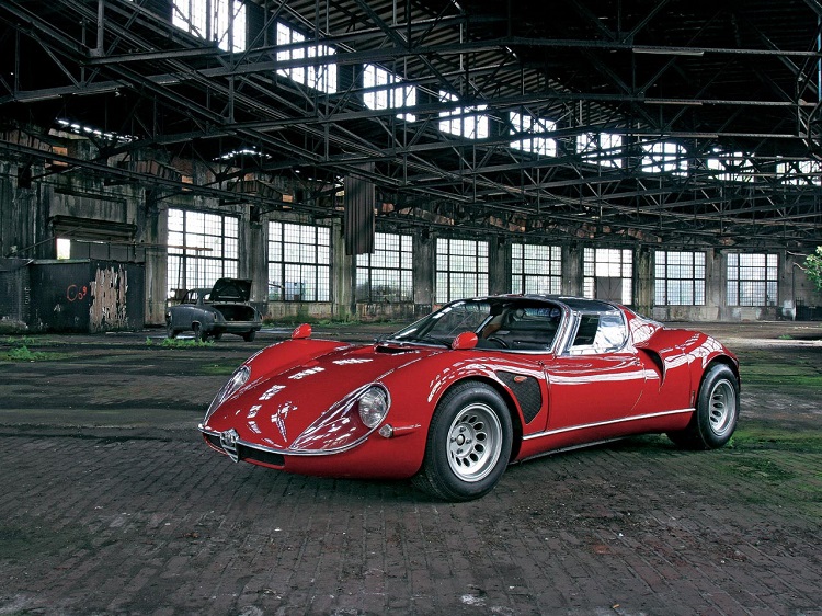 Alfa Romeo Tipo 33 Stradale